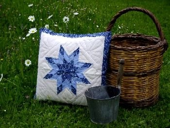 Patchwork-Kissen "Dark-Blue-Star"